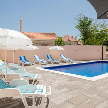 Villa Cecilia With Heated Pool Gornji Vinjani